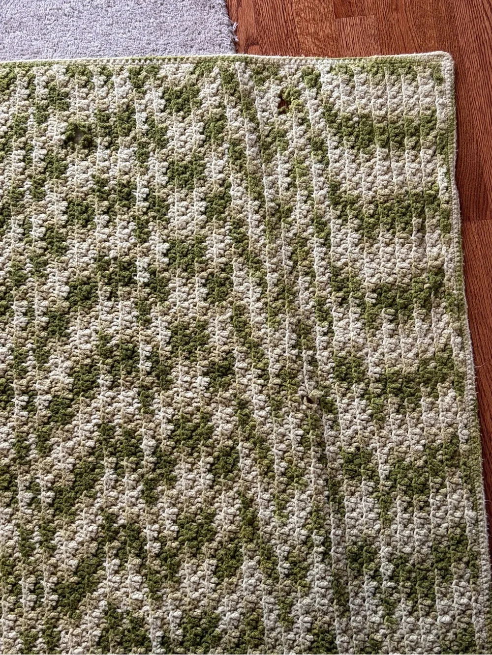 Vtg Hand-Crochet Ripple Blanket Chevron Style Zig-Zag Olive Green Full 87”x76”